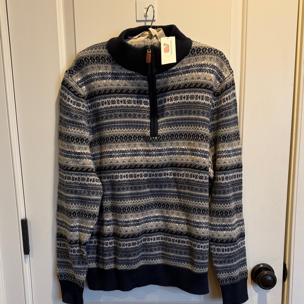 NWT- Vineyard Vines Men's Blue and White Zip-Up Sweater